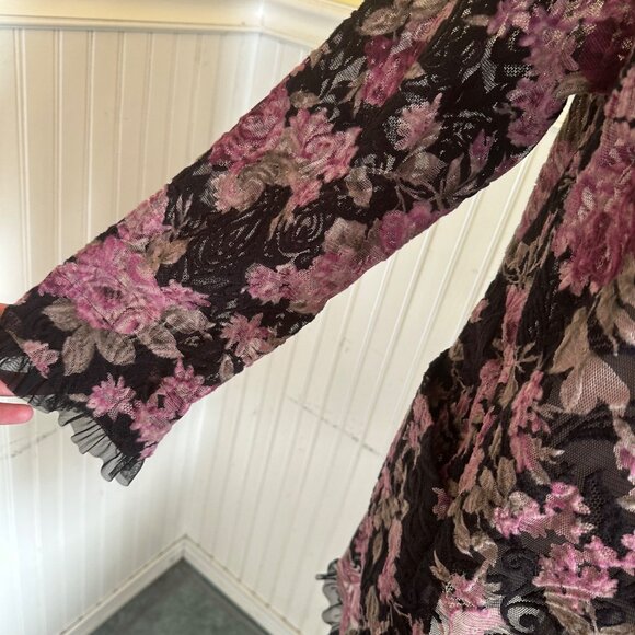 Elegant Tiara Moon Floral Lace Ruffle Cardigan Jacket With Ruffle Collar & Trim - Picture 7 of 10